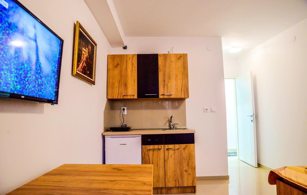 Apel Luxury Apartment Nis Exterior photo