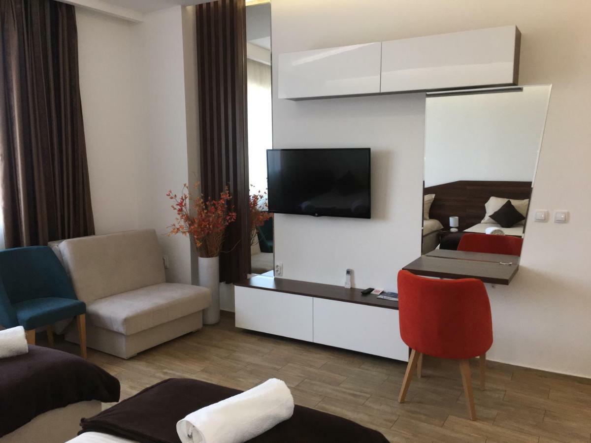 Apel Luxury Apartment Nis Exterior photo